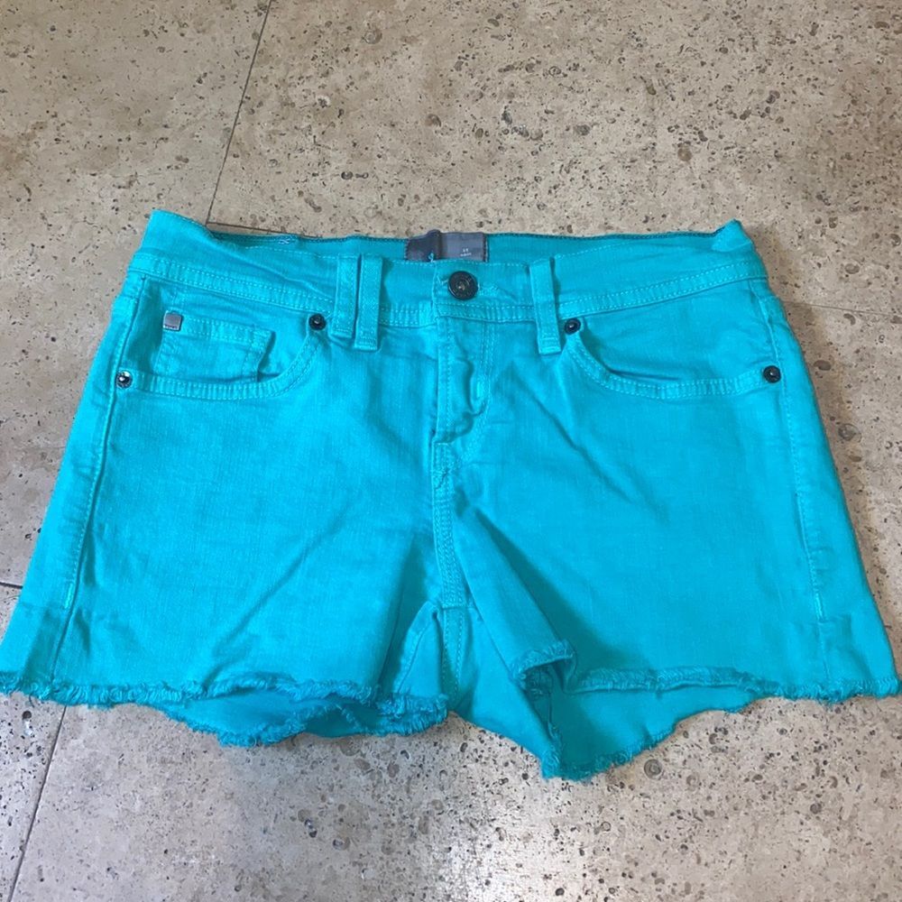 Bench Shorts
